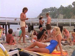 Suzanne Somers In Zuma Beach